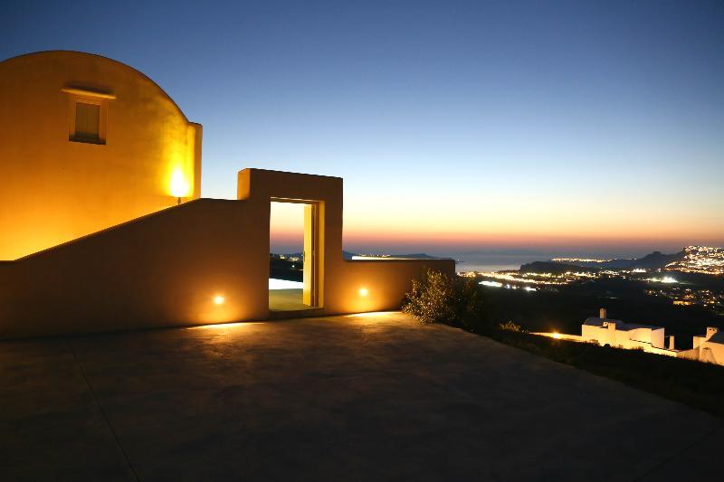 North Santorini A Luxury Spa Hotel Pýrgos Eksteriør billede